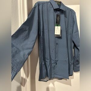 Tom Baine slim fit dress shirt Large.  NWT